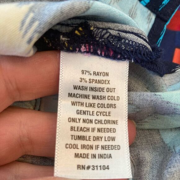 Crown& Ivy BNWT Navy Ikat w/ ruffle neckline sleeveless blouse - Picture 11 of 11